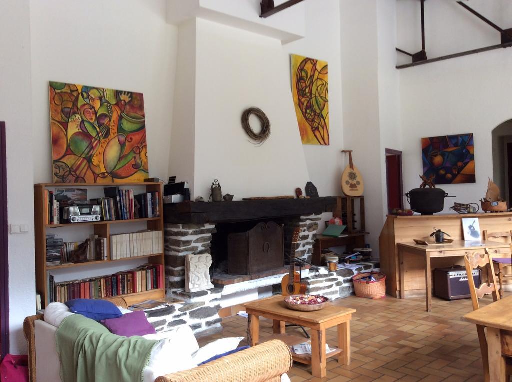 La Trobada Hotel Escaro Szoba fotó